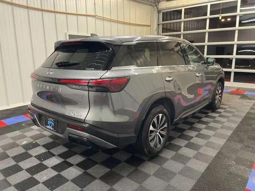 2023 INFINITI QX60 Pure