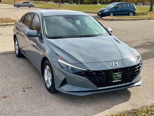 2021 Hyundai ELANTRA SE