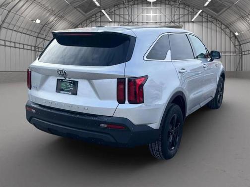 2021 Kia Sorento LX