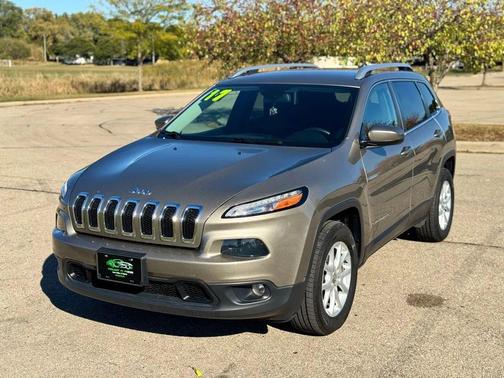 2017 Jeep Cherokee Sport