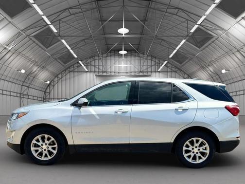 Silver Ice Metallic 2020 Chevrolet Equinox 1LT