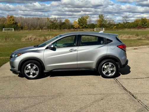 2017 Honda HR-V LX