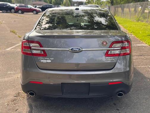 2014 Ford Taurus SEL