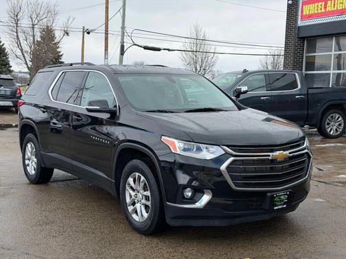 2020 Chevrolet Traverse LT Cloth