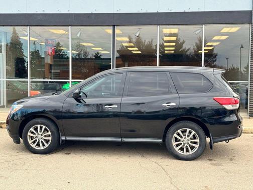 2015 Nissan Pathfinder S