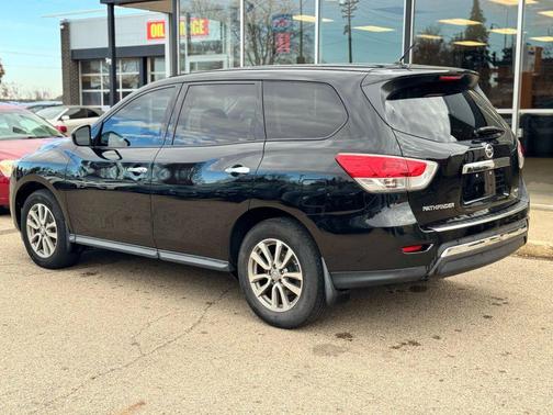 2015 Nissan Pathfinder S