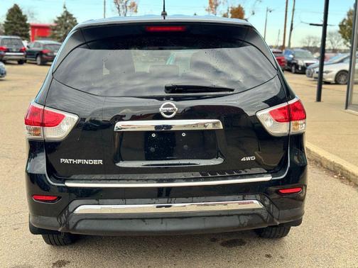 2015 Nissan Pathfinder S