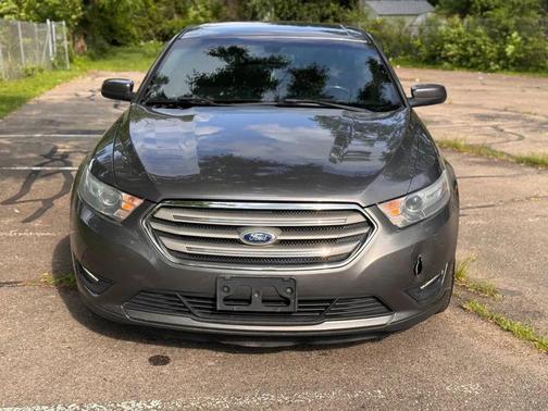 2014 Ford Taurus SEL