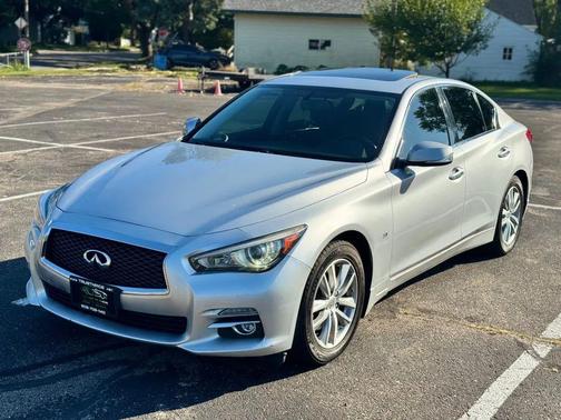 2015 INFINITI Q50 Premium