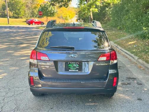 2013 Subaru Outback 2.5i Limited