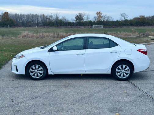2015 Toyota Corolla LE