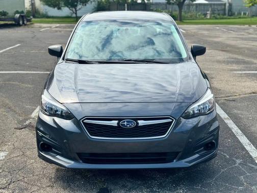 2019 Subaru Impreza 2.0i