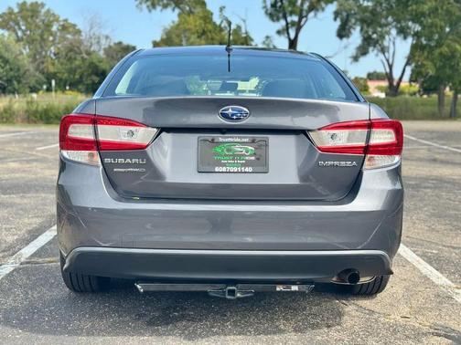 2019 Subaru Impreza 2.0i