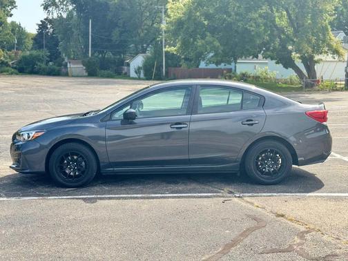 2019 Subaru Impreza 2.0i