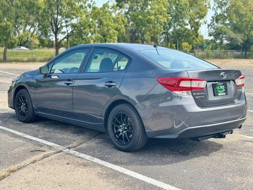 2019 Subaru Impreza 2.0i
