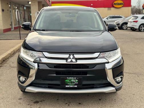 2017 Mitsubishi Outlander SE