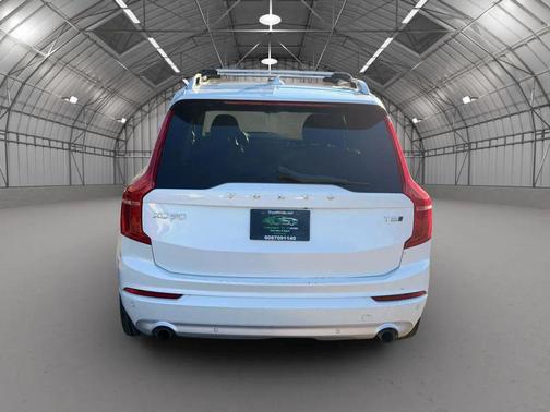 2018 Volvo XC90 T5 Momentum