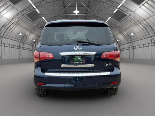 2016 INFINITI QX80 Base