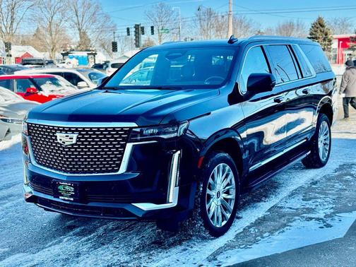 2022 Cadillac Escalade ESV Sport