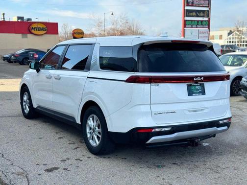 2022 Kia Carnival LXS