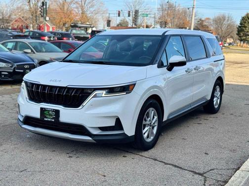 2022 Kia Carnival LXS