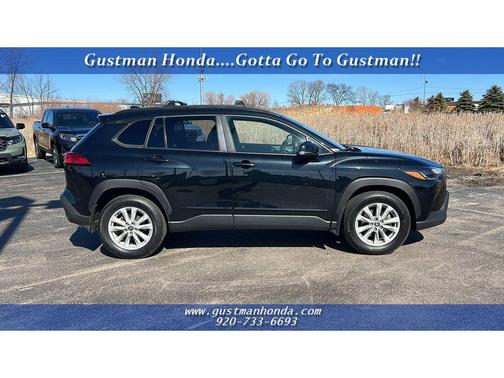 2022 Toyota Corolla Cross LE