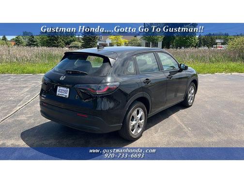 Crystal Black Pearl 2025 Honda HR-V LX