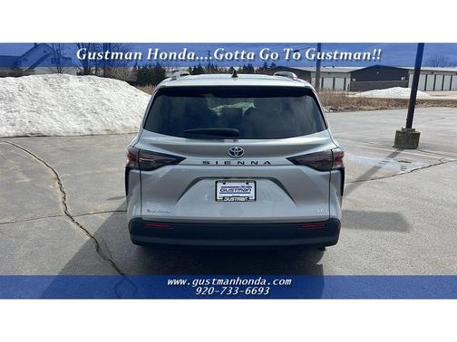 Celestial Silver Metallic 2025 Toyota Sienna LE