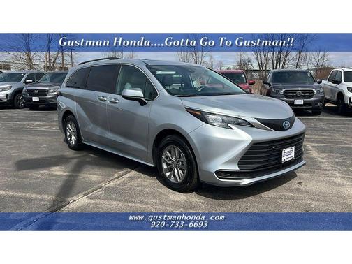 Celestial Silver Metallic 2025 Toyota Sienna LE
