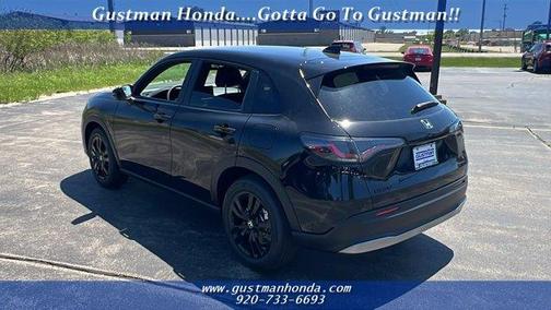 Crystal Black Pearl 2027 Honda HR-V Sport