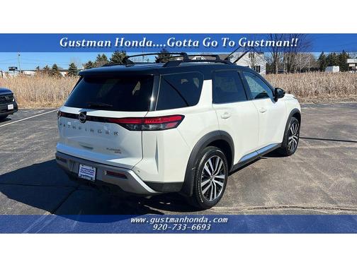 2024 Nissan Pathfinder Platinum