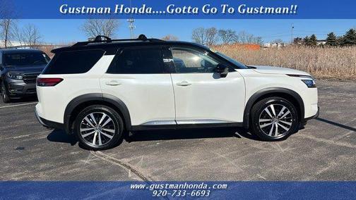 2024 Nissan Pathfinder Platinum