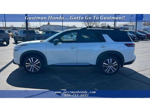 2024 Nissan Pathfinder Platinum