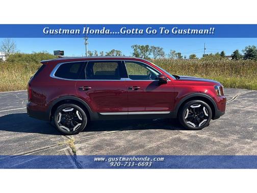Red 2023 Kia Telluride S
