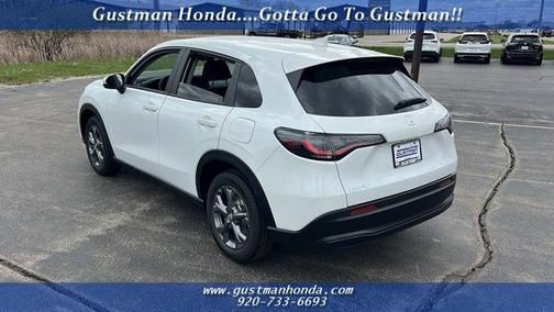 Platinum White 2027 Honda HR-V LX