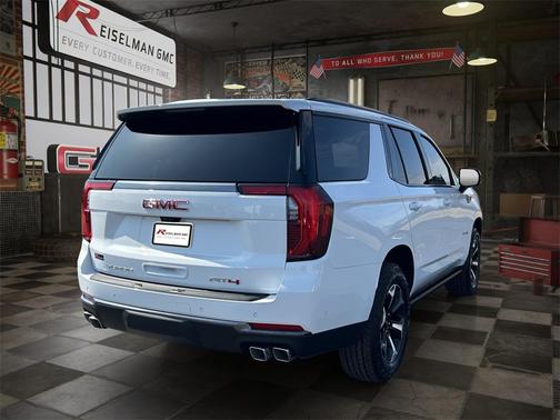 2026 GMC Yukon 4WD AT4