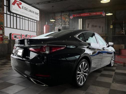 2019 Lexus ES 350 Ultra Luxury
