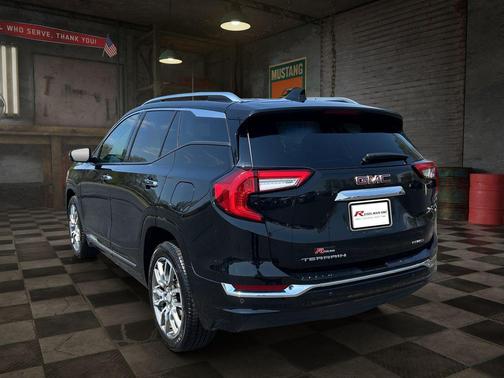 Ebony Twilight Metallic 2024 GMC Terrain Denali