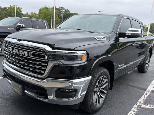 Diamond Black Crystal Pearlcoat 2025 RAM 1500 Longhorn