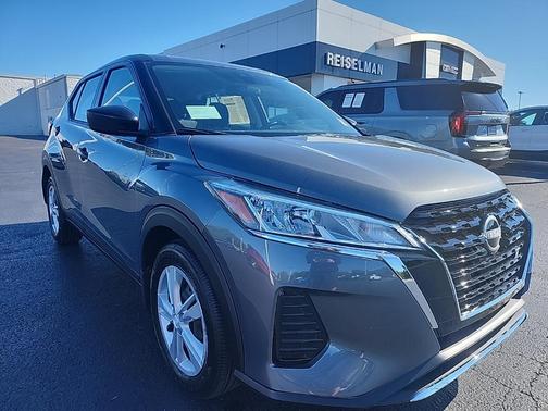 2025 Nissan Kicks S