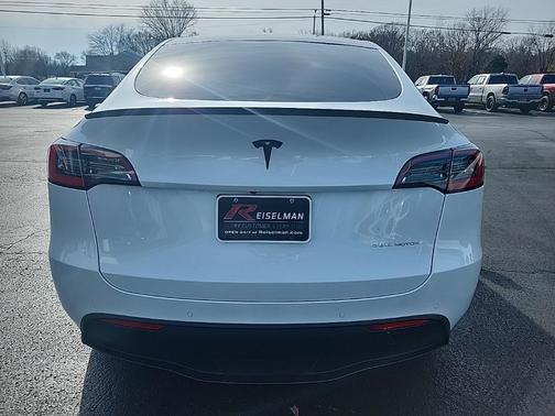 2021 Tesla Model Y Long Range Dual Motor All-Wheel Drive