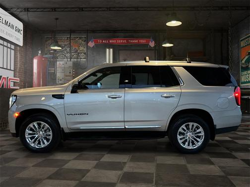 2024 GMC Yukon SLT