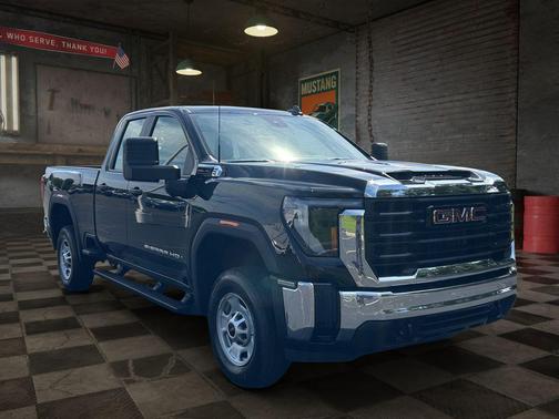 Onyx Black 2026 GMC Sierra 2500 Pro