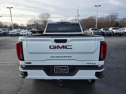 2023 GMC Sierra 2500 AT4