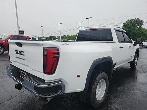 2025 GMC Sierra 3500 Base