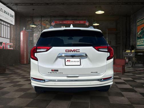 White Frost Tricoat 2023 GMC Terrain Denali