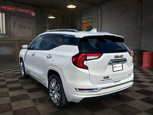 White Frost Tricoat 2023 GMC Terrain Denali