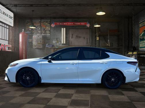 Midnight Black Metallic 2021 Toyota Camry XSE