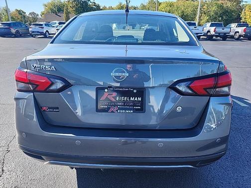 2025 Nissan Versa 1.6 S