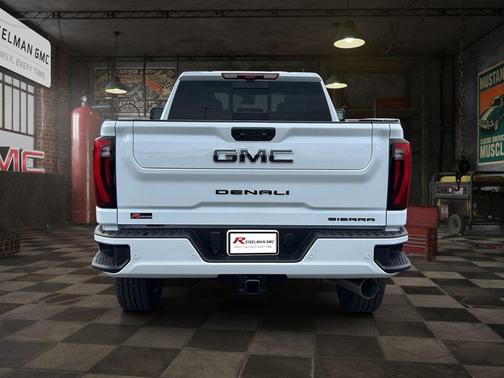 Glacier White Tricoat 2026 GMC Sierra 2500 Denali Ultimate
